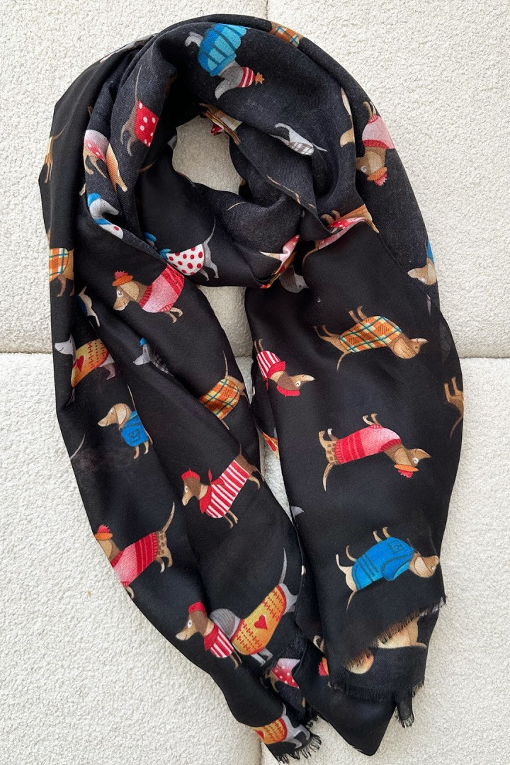 Čierny šál s jazvečíkmi – jazvečík elegancia 